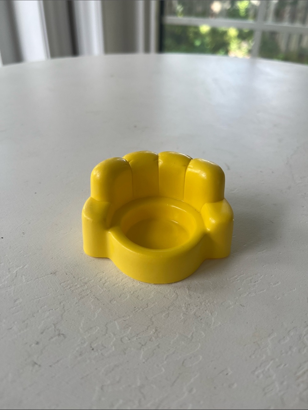 3/$10 💚little people vintage Yellow Kids Toy Chair Accessory
